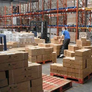 Pick and pack in our storage warehouse
